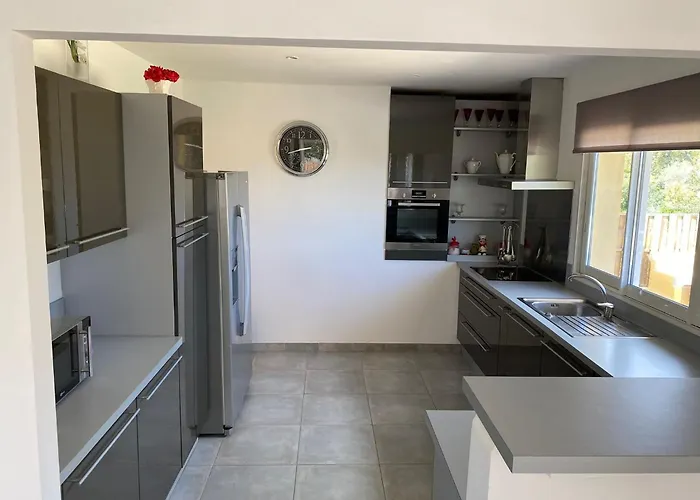 Les Arbousiers De Murateddu *